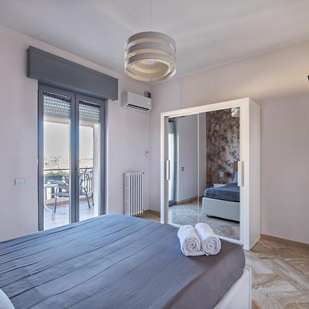 Penthouse station luxury suites&apts 2 Brindisi Extérieur photo